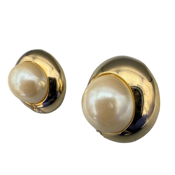 50s Glamour Faux Pearl, Gold, & Rhinestone Statement Button Vintage Earrings - Picture 6 of 9